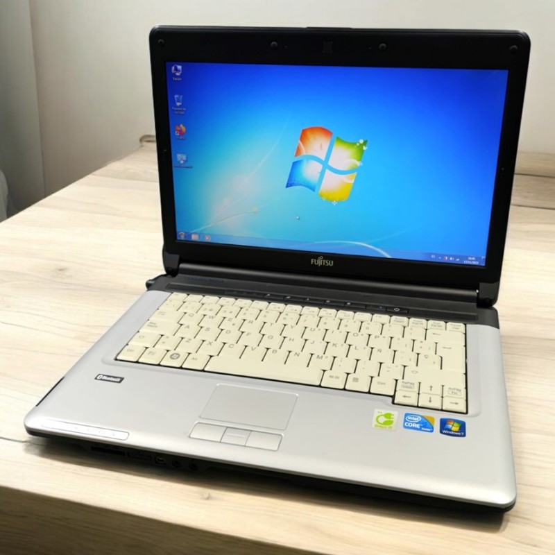 Fujitsu LifeBook S710 i5-560M 4GB 750GB W7