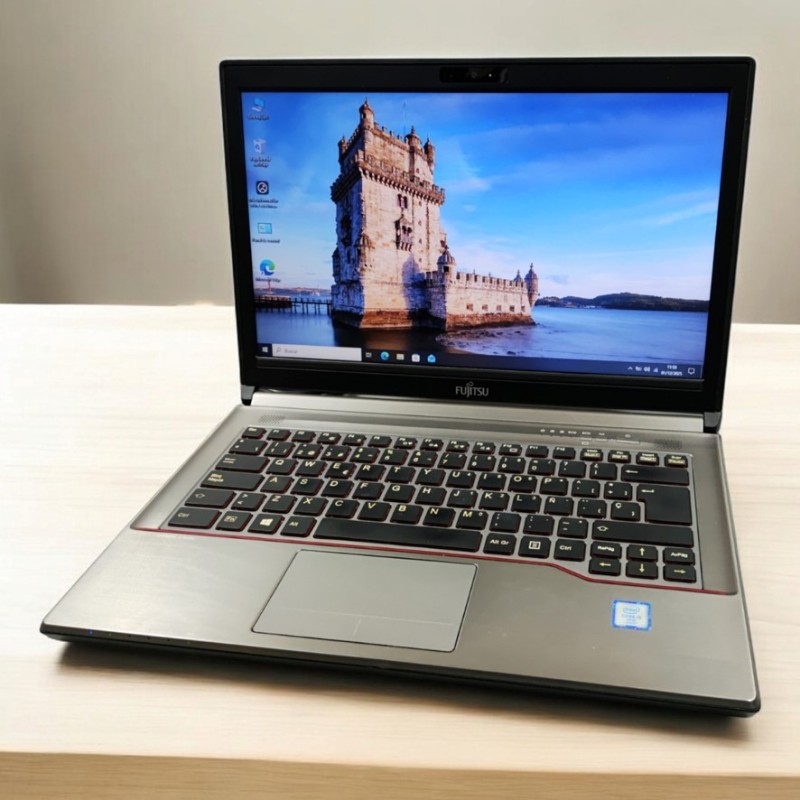 FUJITSU LIFEBOOK E746 14  i5-6300U 8GB 256GB SSD