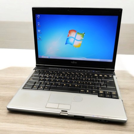 Fujitsu LifeBook S760 i5-M520 4GB 500GB W7