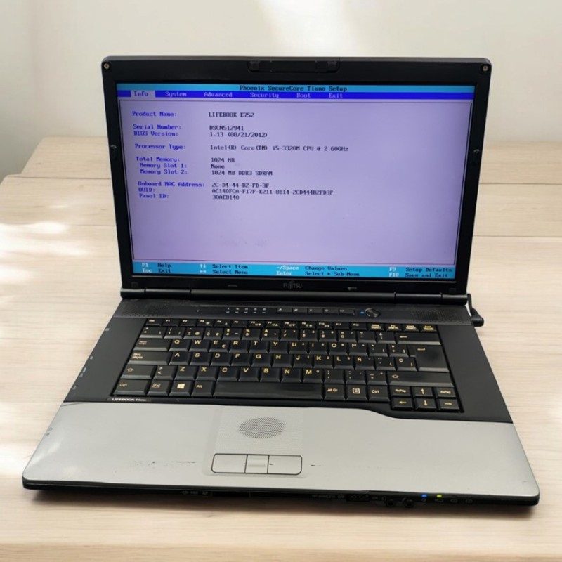 Fujitsu LifeBook E752  / NO RAM / NO HDD