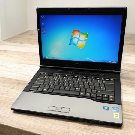 Fujitsu LifeBook S752 14  4GB / 480 SSD / W7